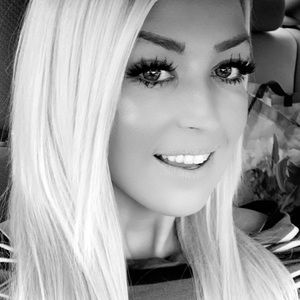 Meet your Posher, Chanel